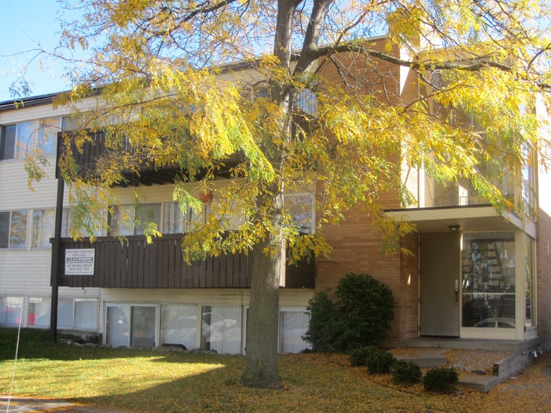 3-Bedroom at 915 S. Division — photo 1
