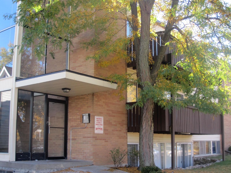 3-Bedroom at 915 S. Division — photo 1